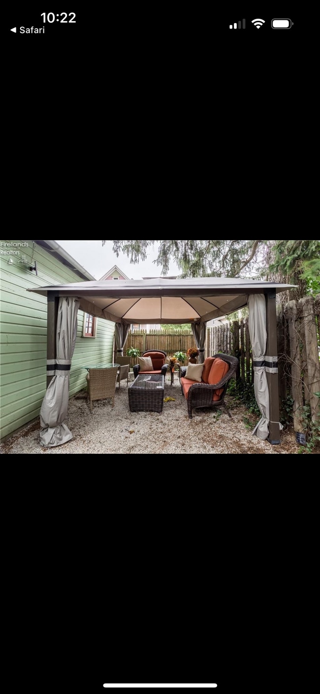 Building Photo - 313 Barres Ln