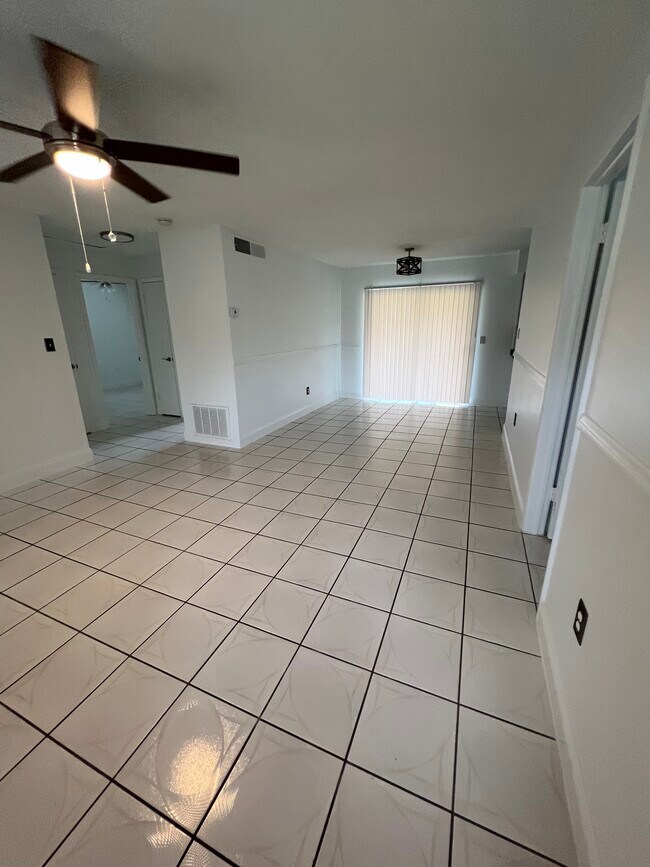 Building Photo - 6159 Jibway Ct