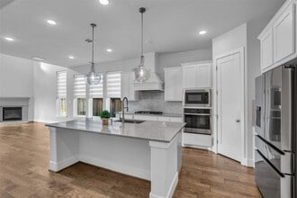 Building Photo - 16 Clearview Terrace Pl