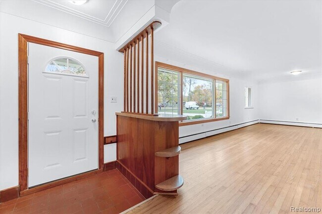 Foto del edificio - 9127 Lake Rd