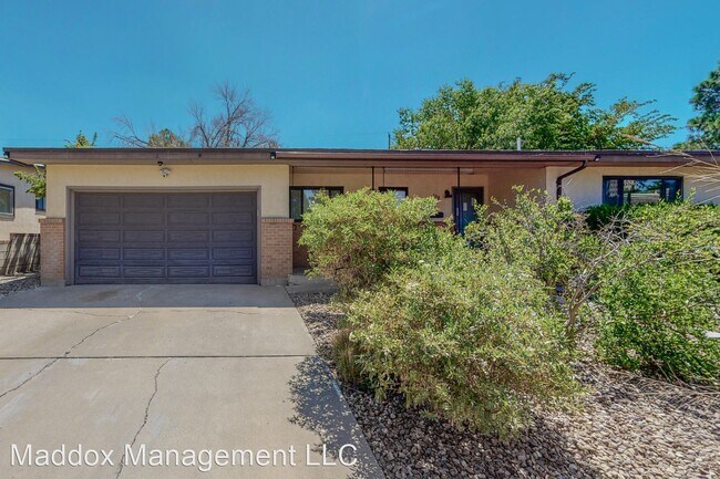 Building Photo - 3 br, 2 bath House - 608 Palomas Dr NE
