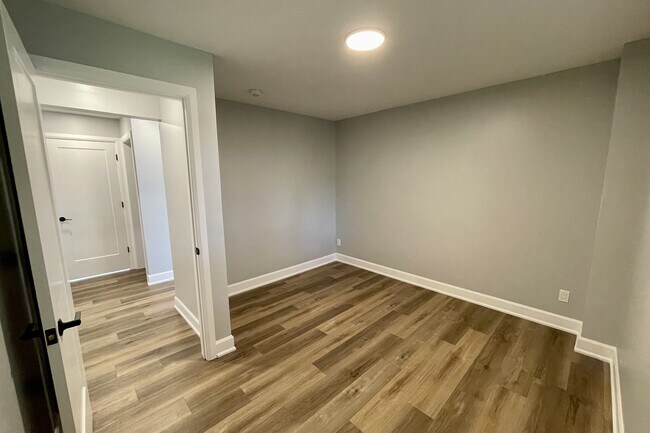 Photo du bâtiment - 39 Silvercreek Pkwy N