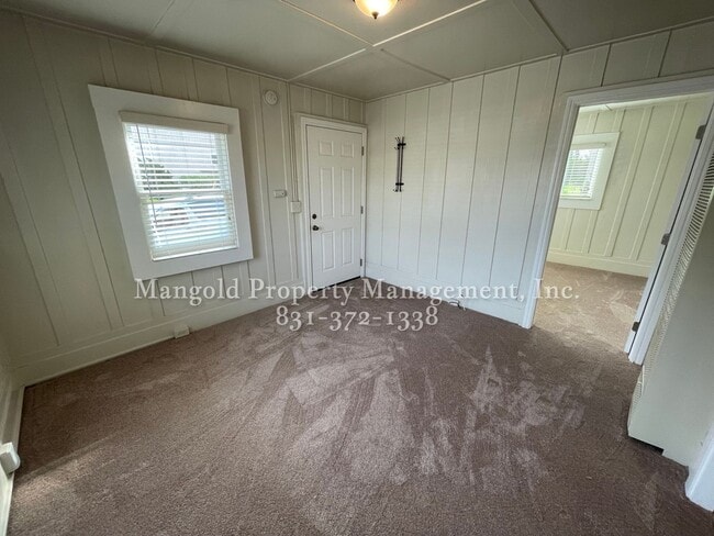 Building Photo - Recently Remodeled 1-Bed 1-Bath Home Locat...