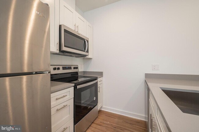Foto del edificio - 727 N 39th St