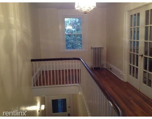 Foto del edificio - 2 br, 1 bath  - 715 Cambridge St # 2