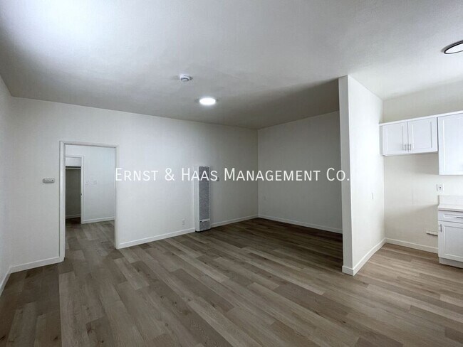 Foto del edificio - 1049 E 21st St
