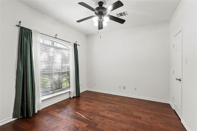 Foto del edificio - 4817 Carolwood Dr