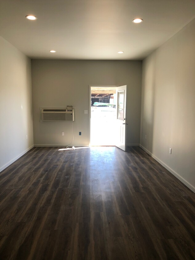 Foto principal - 10901 E Highway 7