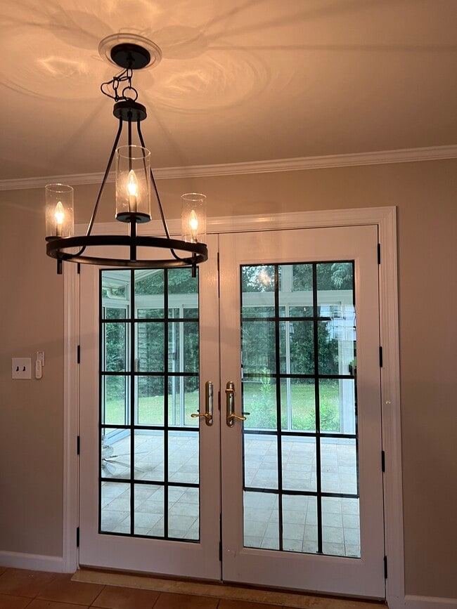 Foto del edificio - 3116 Windfield Cir