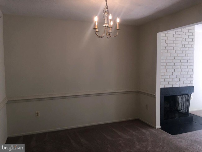 Foto del edificio - 15389 Grist Mill Terrace