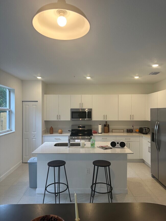 Cocina - 2761 NW 55th Way