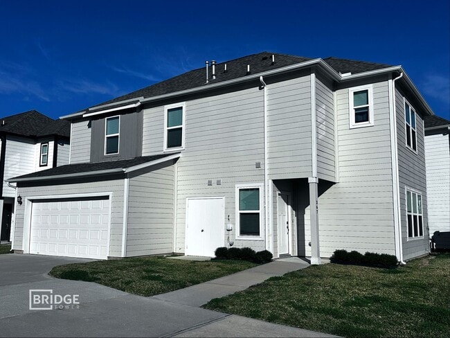 Building Photo - AMHERST PLAN