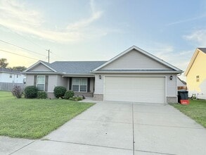 Building Photo - 2201 Hall Ln