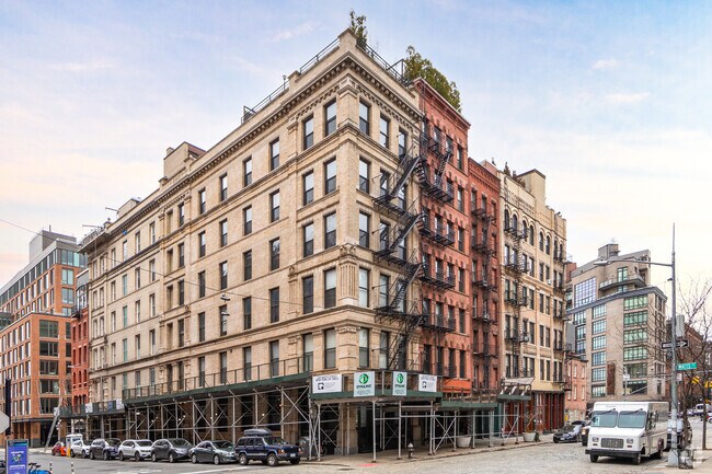 Building Photo - The SoCa Building