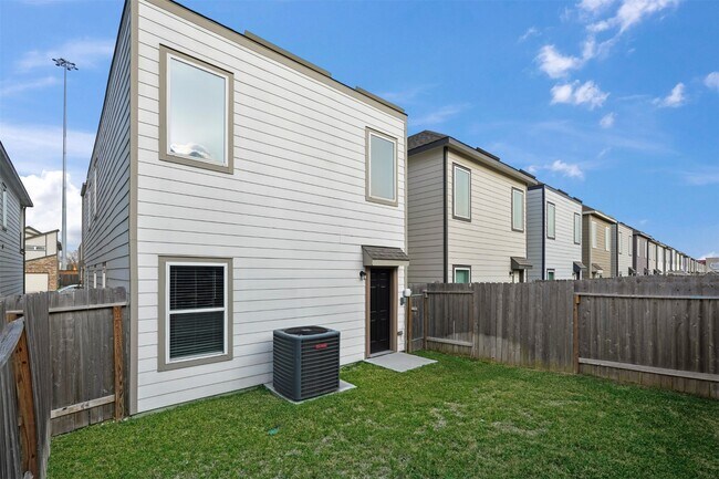 Foto del edificio - 15345 Estrella Rd E