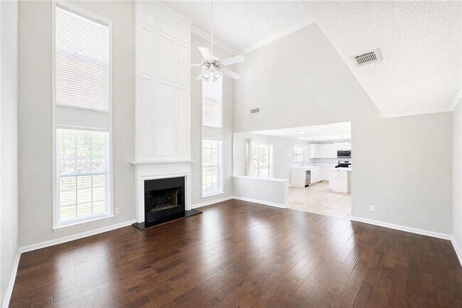 Foto del edificio - 5830 Haterleigh Dr