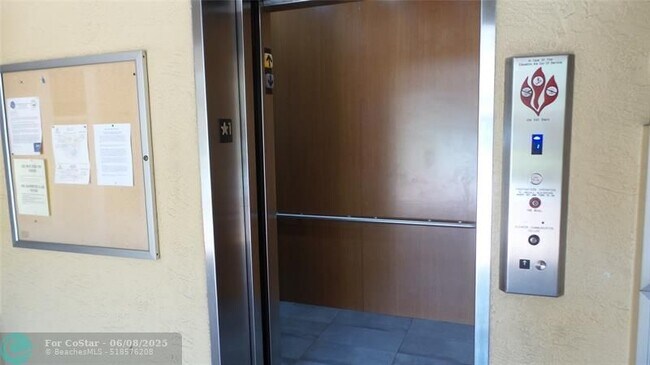 Foto del edificio - 649 E Sheridan St