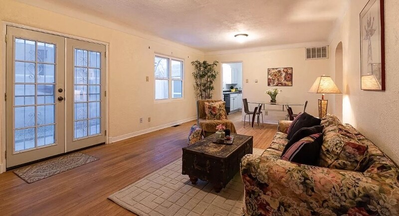 Primary Photo - 412 Cornell Dr SE