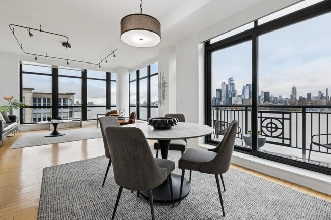 Foto del edificio - 1025 Maxwell Ln