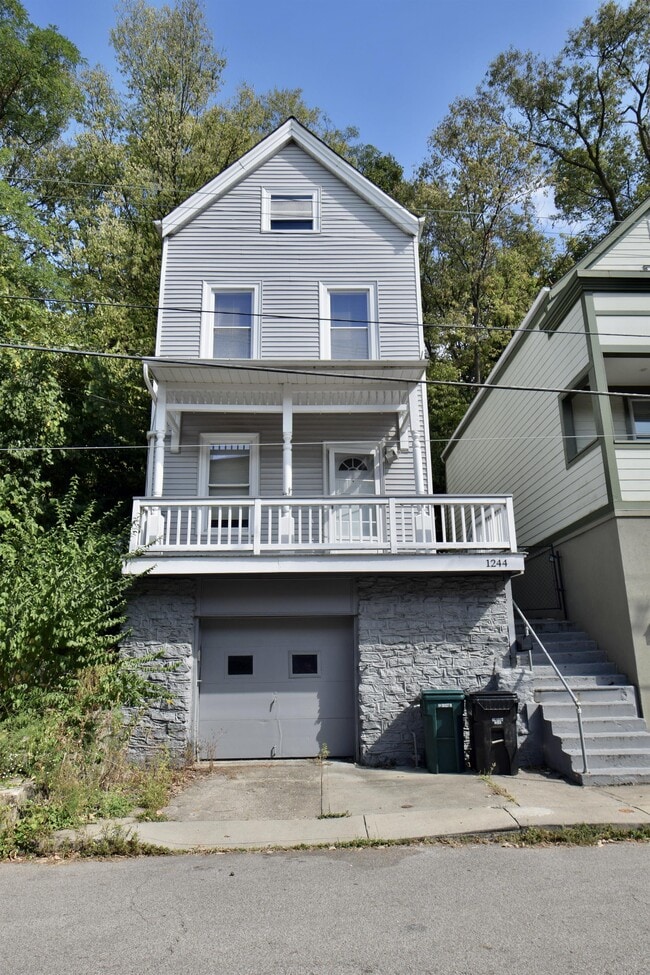 Building Photo - 1244 Elsinore Ave