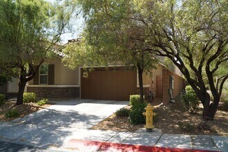 Building Photo - 10137 Lady Apple Dr