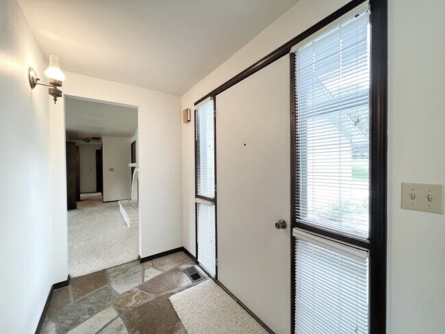 Foto del edificio - 812 N Eagle Hills Way