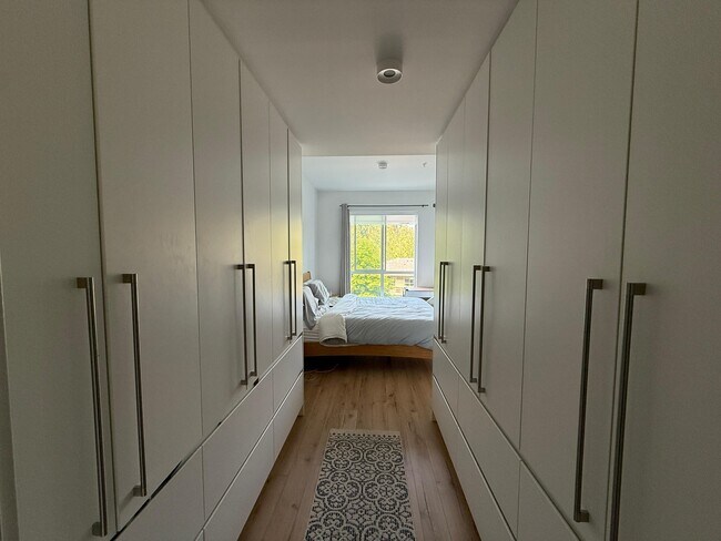 Building Photo - 55 Klahanie Dr