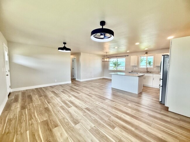 Foto del edificio - 3 Bedroom 1.5 Bath for rent in Waimea