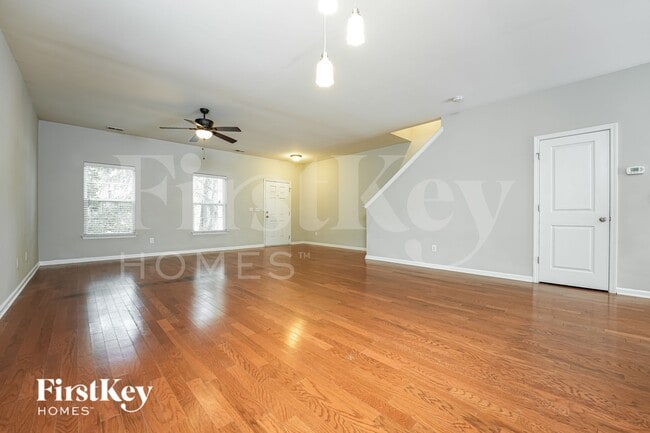 Building Photo - 2901 Maybry Dr