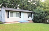 Primary Photo - 2 Bedroom home, minutes from Uptown!