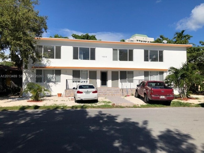 Building Photo - 1025 NE 78th St