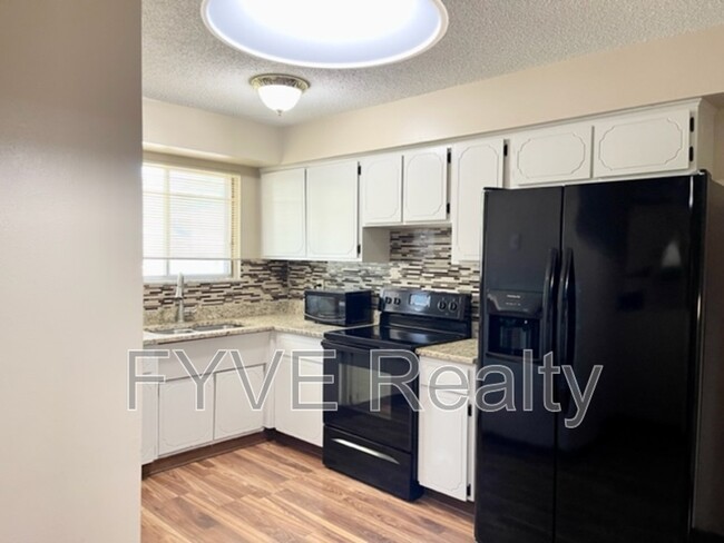 Building Photo - 2615 Bretton Woods Dr