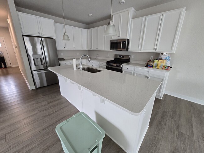 Foto del edificio - 1609 Whistling Rd