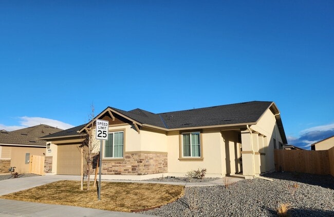 Building Photo - New 4 bedroom  home in Heybourne Meadows area of Minden.