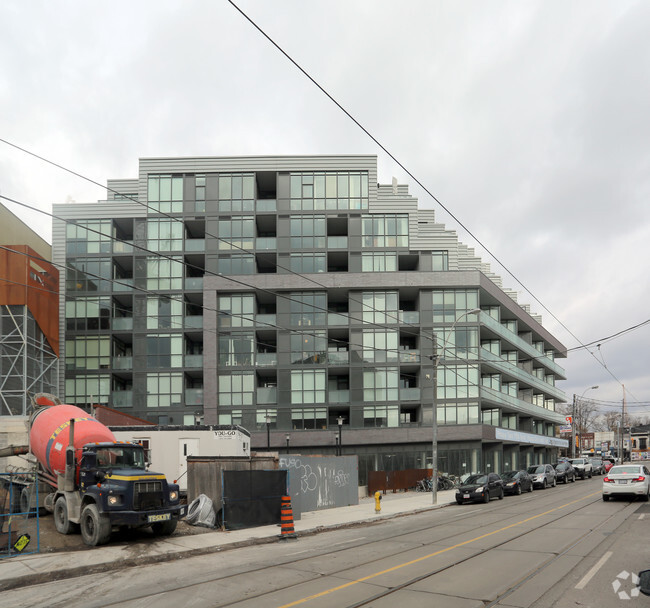 Building Photo - Howard Park I & II