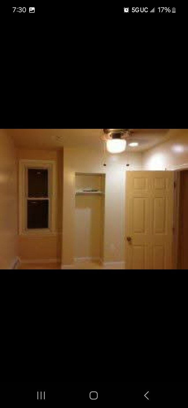 Middle Bedroom - 109 N Sickels St