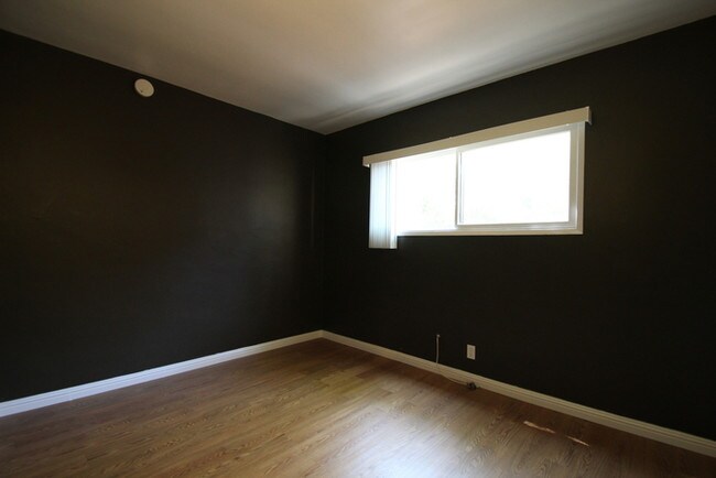 Building Photo - 183 N Chester Ave