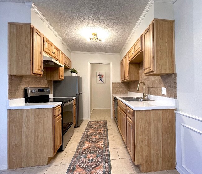 Building Photo - 914 Terry Trail