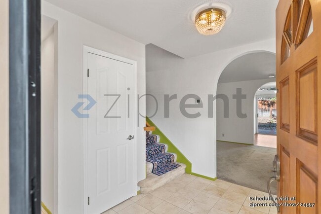 Foto del edificio - 493 Altamont Dr