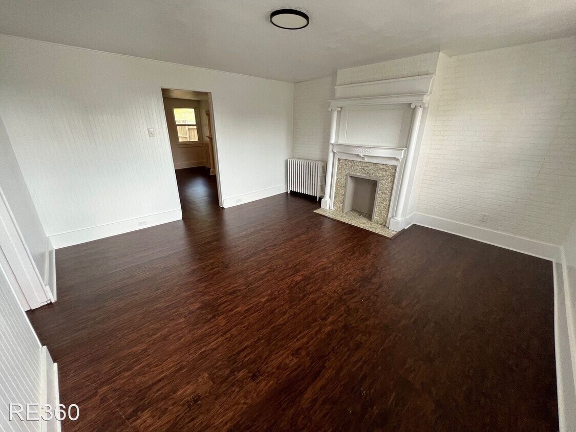Primary Photo - 4 br, 2 bath House - 39 Mt Oliver St South...