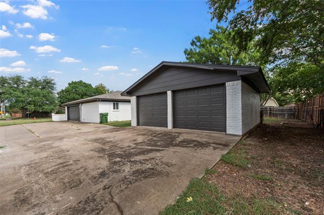 Building Photo - 6250 Shirley Dr