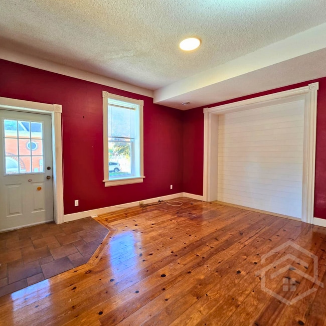 Building Photo - 1-Bedroom Available in Otterville !!