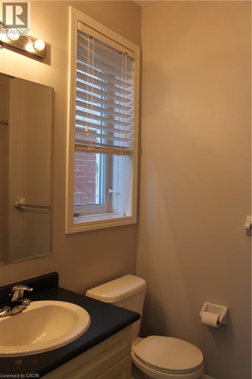Building Photo - 52 Beattie Crescent