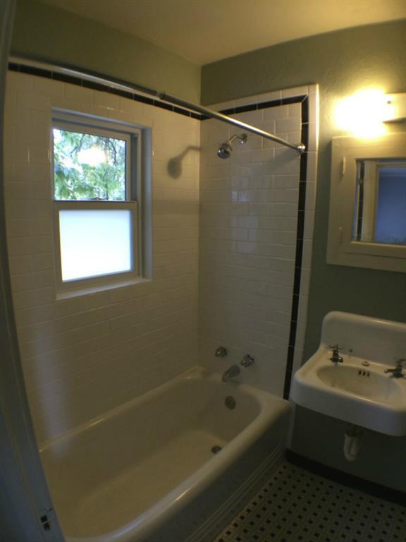 Foto del edificio - 3407 Hampton Rd