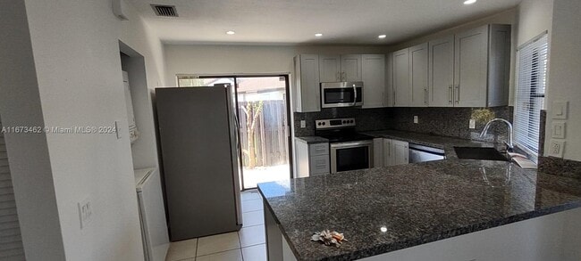 Building Photo - 15257 SW 46th Ln
