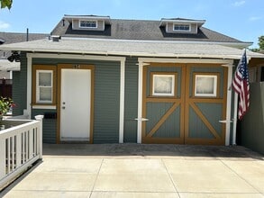 Building Photo - 204 S Grand St
