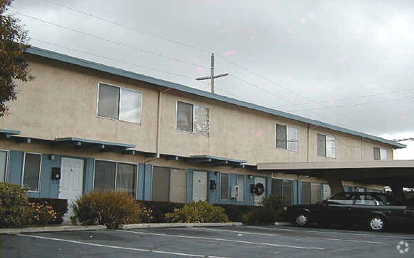 Foto del edificio - 389 Anchor Dr