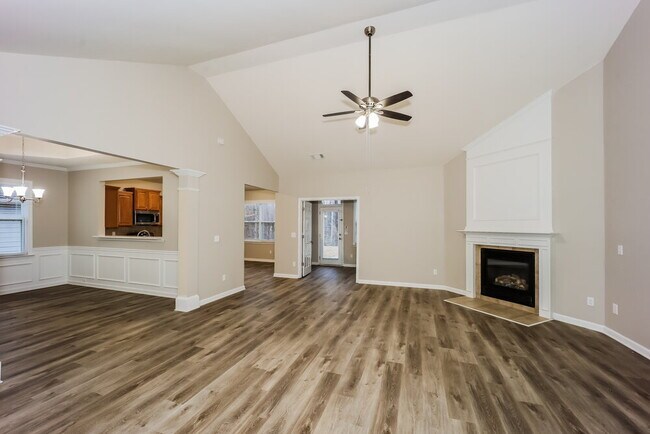 Foto del edificio - 2807 Summit Pkwy SW