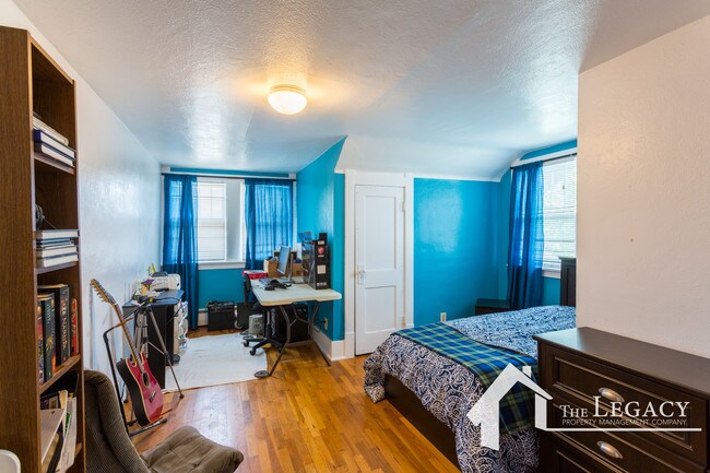 Foto del edificio - 333 S Grant St