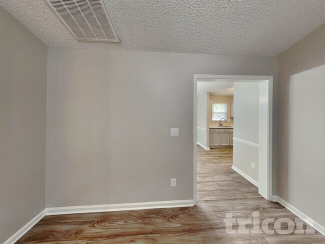 Foto del edificio - 3052 Westwinds Ct